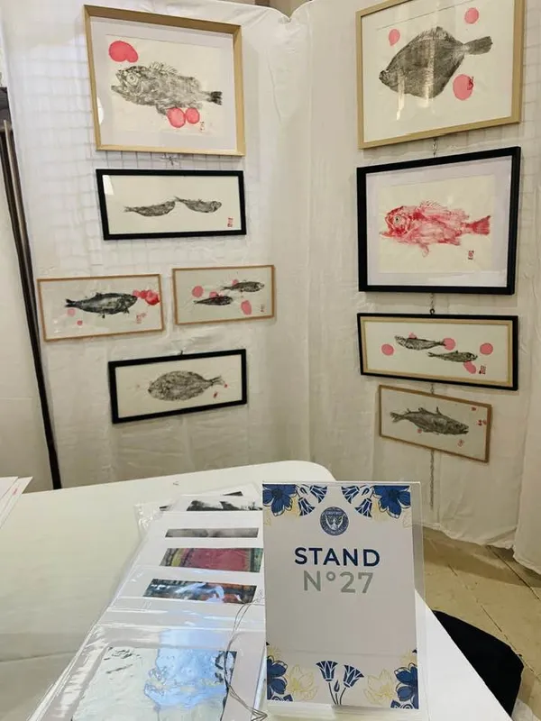 Vue du stand Talents de Femmes — œuvres exposées