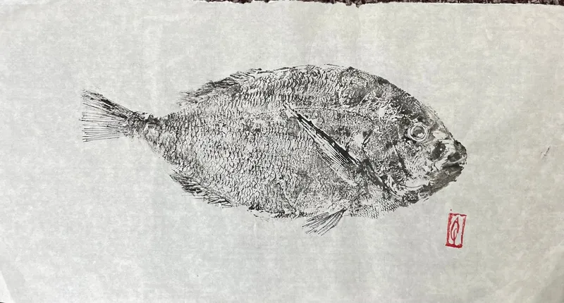 « Dorade » — Encre sur papier de riz, Agnès Guédeu
